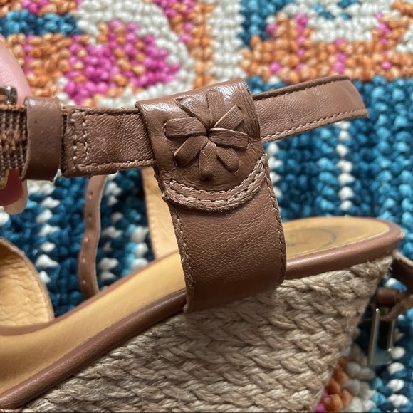 Jack Rogers Wedge Heels - Picture 2 of 8